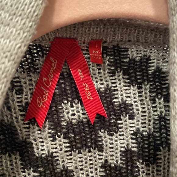 Red Camel Fringe Cardigan Size Medium - Picture 2 of 4